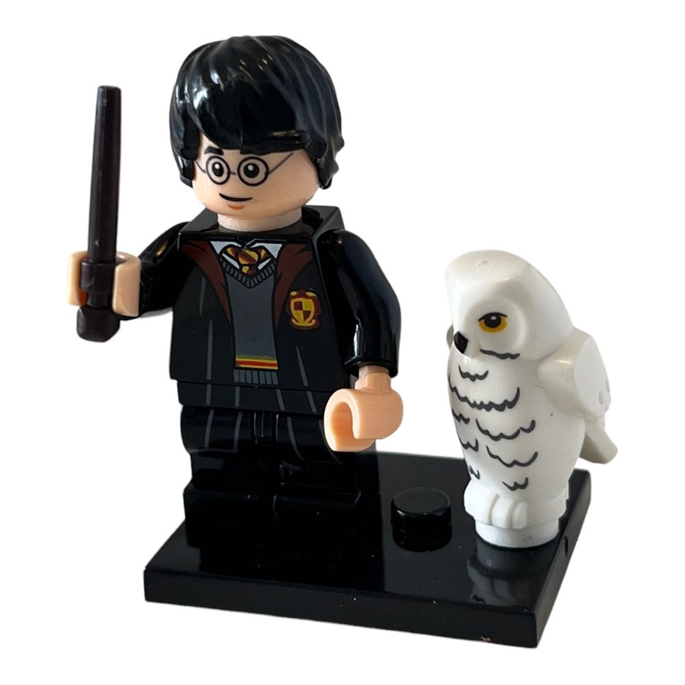 Harry Potter Hedwig the Owl Mini Figure Hogwarts Uniform Lego compatible